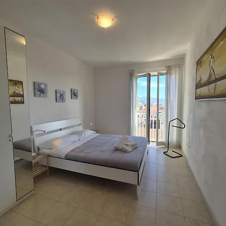Casa Luna Tra Mare E Pineta Viareggio